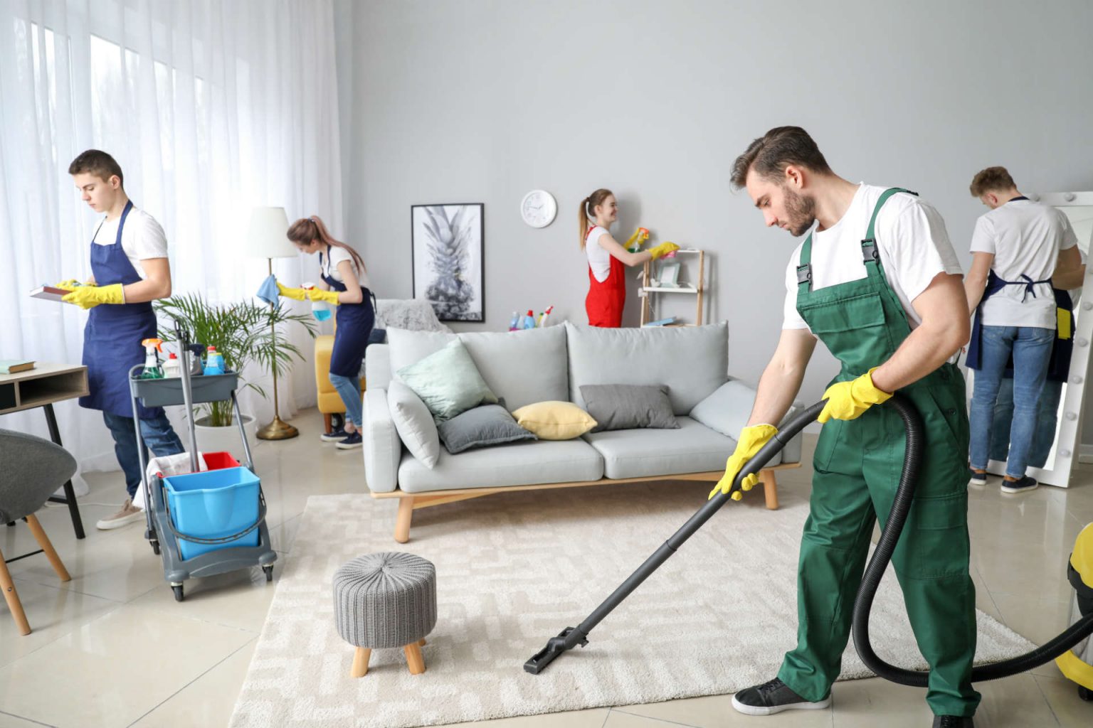professional cleaners providing home cleaning in sydney